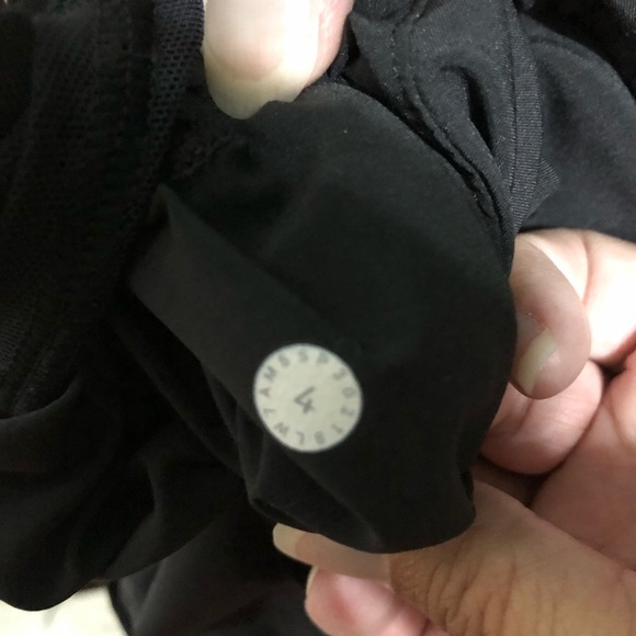 Black lululemon Women's Shorts size 4 NWOT - Picture 6 of 7